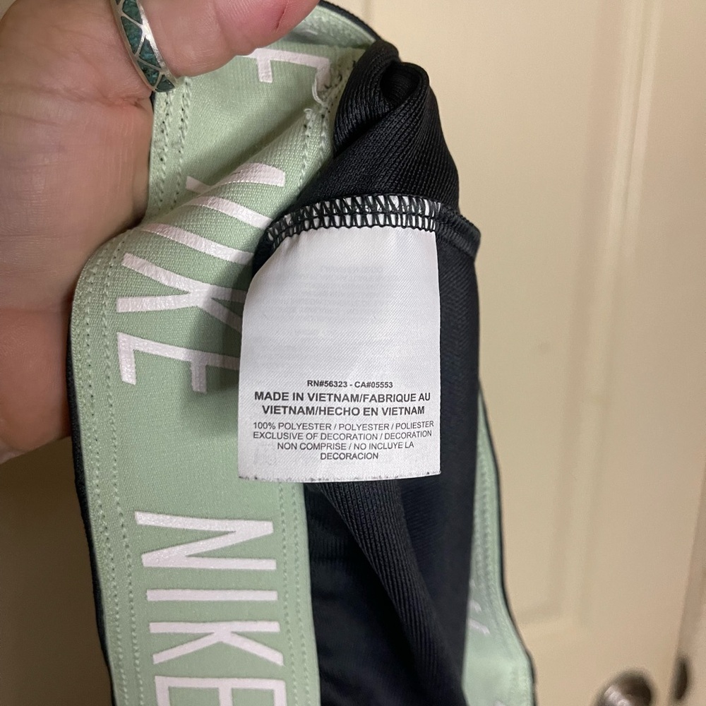 Nike shorts - Picture 8 of 8